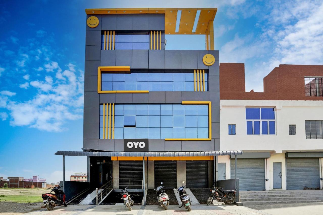 Hotel O Amantran 坎普尔 外观 照片